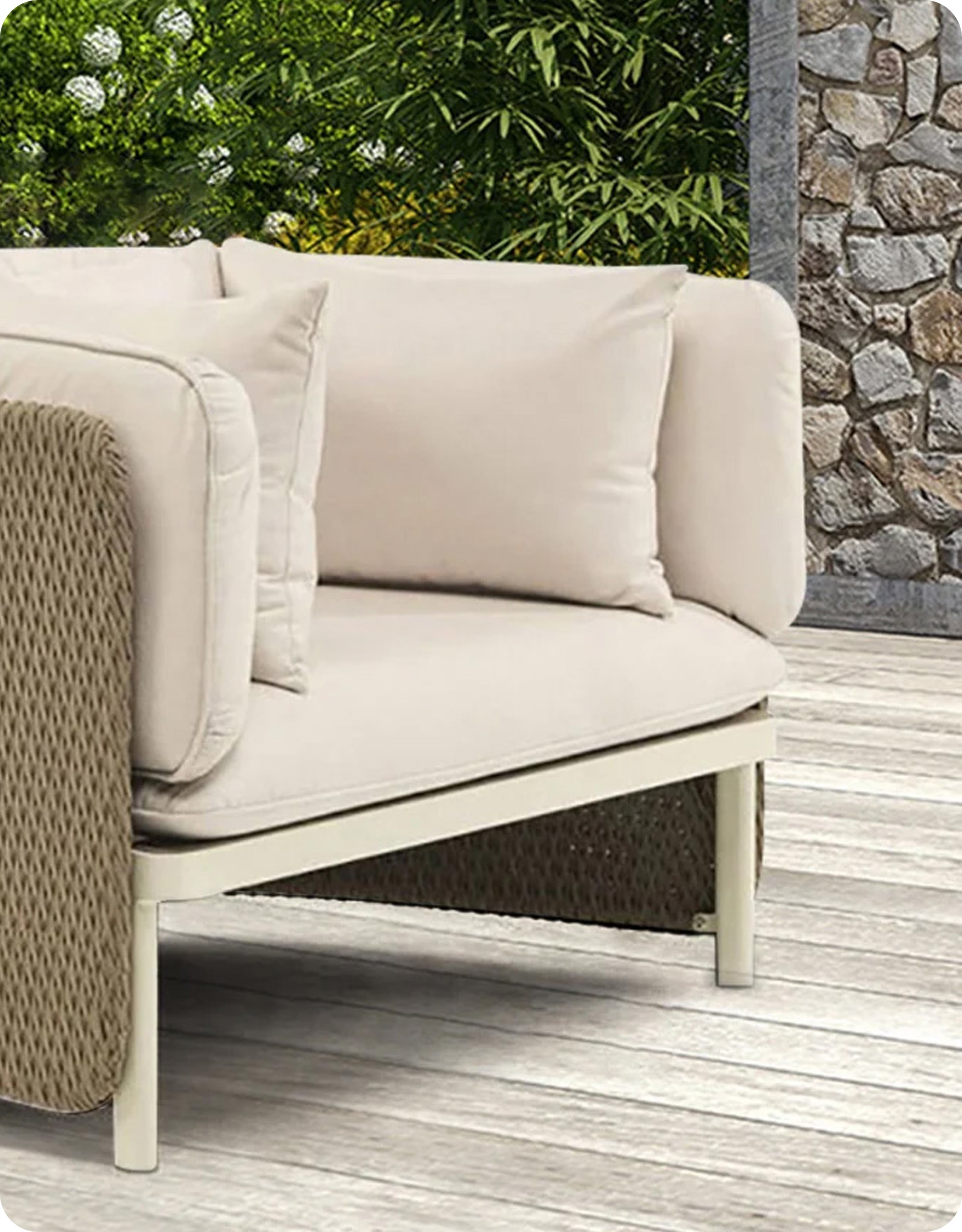 Luna Outdoor Armchair